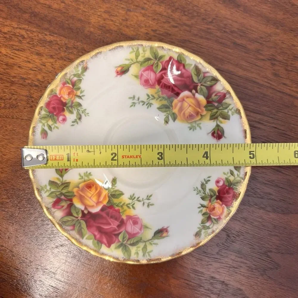 1962 Royal Albert Old Country Roses 5” Saucer Demitasse Cup Can Shape Bone China